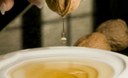 Масло грецкого ореха: инструкции по применению