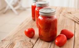 Компактный томат повышенной продуктивности. Описание Засолочного чуда
