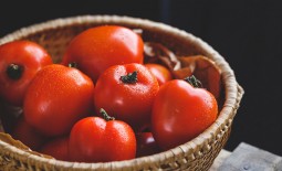 Царский томат на вашей грядке: описание, агротехника и отзывы о гибриде Петр первый F1