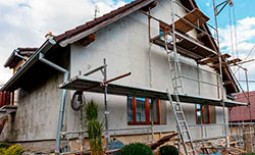 Самые распространенные материалы для отделки фасадов частных домов: преимущества и недостатки