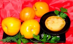 Драгоценный томат: подробное описание сорта Золотые купола