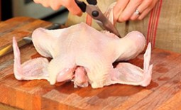 Как разделать курицу на шашлык, рулет и для запекания