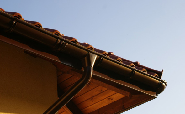 Водосток для крыши